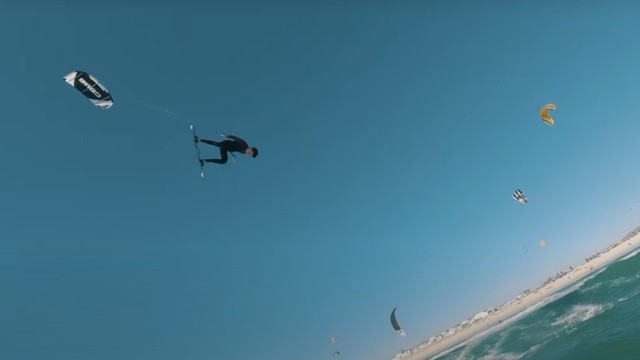 BACK IN CAPE TOWN || SPACEX KITESURFING