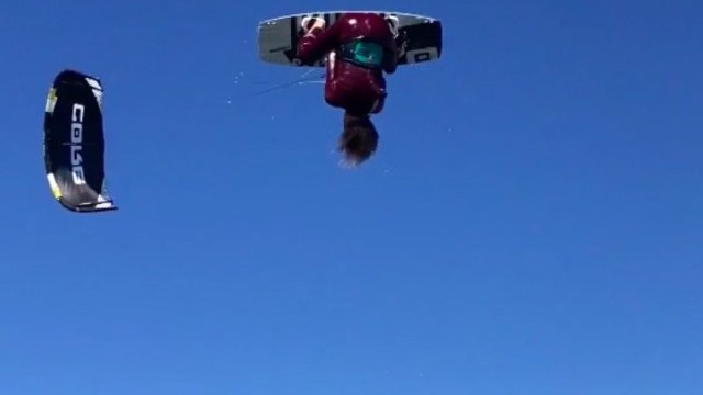 A Megaloop Session in Tarifa