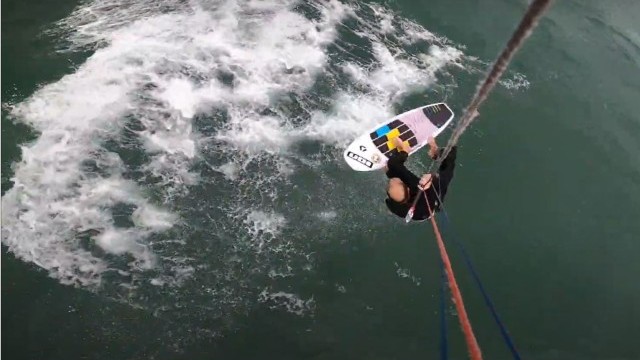 Onshore Kite Wave Session in Cornwall 19th October