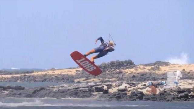 Jeremy Burlando In Fuerteventura freestyle kiteboarding