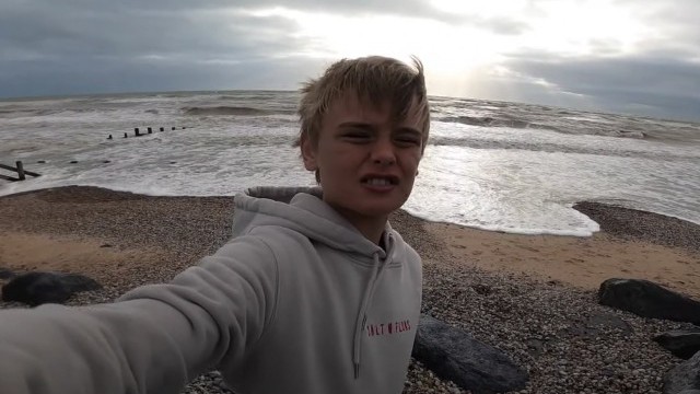 vlog #2 I saw a seal! Camber sands UK