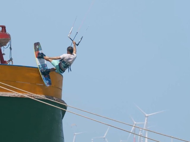 Duotone Gambler 2021 Product Clip