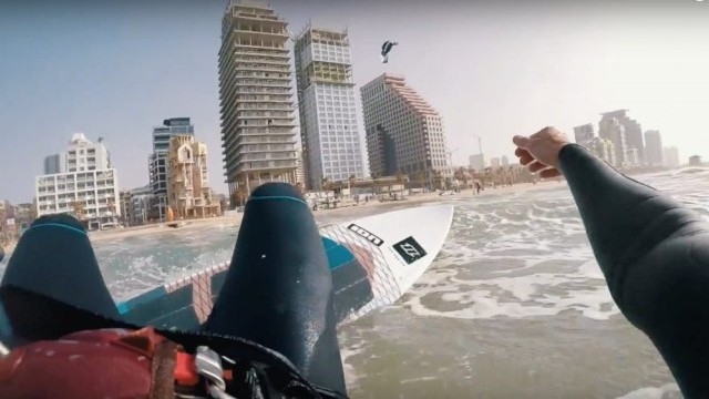 Kitesurf: Tel Aviv 2018 North Kiteboarding Wave Session