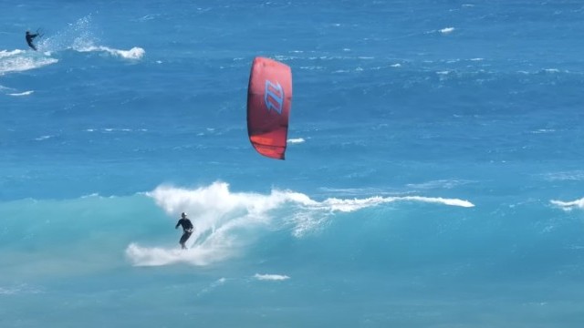 Tom Bridge - Being Watched feat. Noe Font