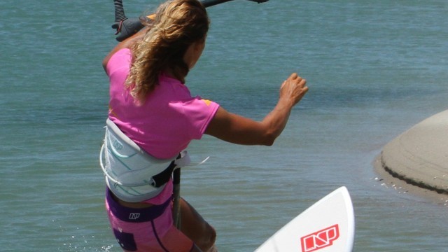 Kitesurfing Technique - Chicken Gybe Part 2