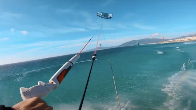 EXTREME KITESURFING  TARIFA JULIEN LELEU MEGALOOP