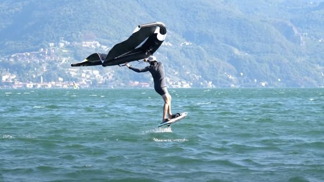 How I Do A Wingfoiling Heelside Tack