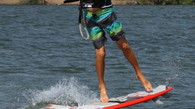 Kitesurfing Technique - Strapless Pop to Blind with Ole