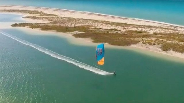 Kite Amigos Road Trippin in Mexico - Alex Pastor and Anthar Racca