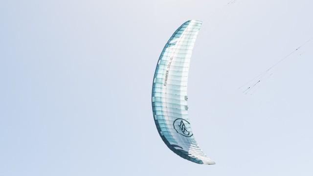 Kitesurfing Reviews - Flysurfer SOUL 2 10m 2021