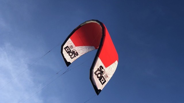 Kitesurfing Reviews - Liquid Force Kites Solo 12m 2020