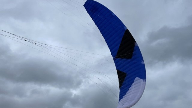 Kitesurfing Reviews - Gin Kiteboarding Spirit 10m 2021