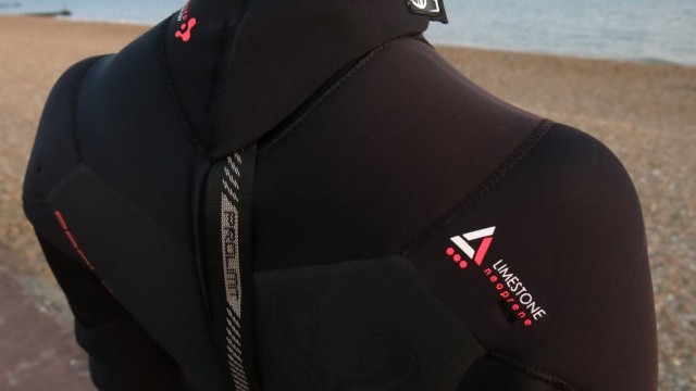 Kitesurfing Reviews - Prolimit Fire 5/3mm 2014