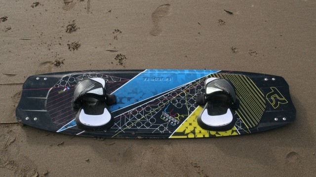 Kitesurfing Reviews - Takoon Lux 133 x 40cm 2010