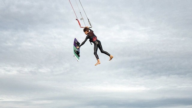 LUNA V1 - Product Video - Slingshot Kiteboarding