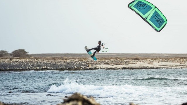 FLYSURFER - Launches The New STOKE2 and FORCE Control Bar