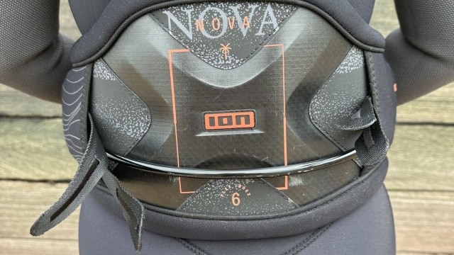 Kitesurfing Reviews - ION Products Nova XS 2023