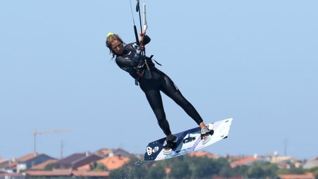 Kitesurfing Technique - Air Gybe Tweak