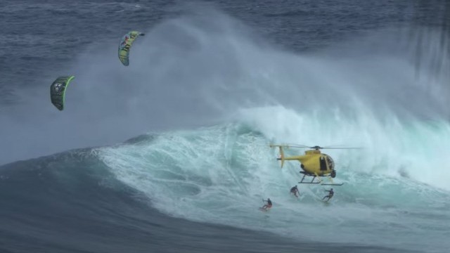 #KitersInIsolation - December 9, 2015 Peahi (Jaws) Maui Multisport Sessions