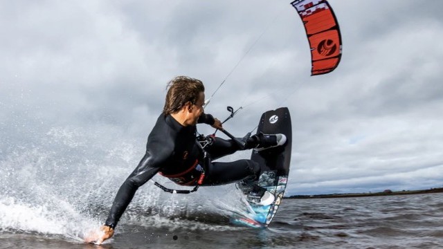 03 Cabrinha CBL Twin Tip Kiteboard