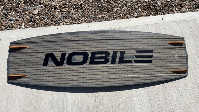 Kitesurfing Reviews - Nobile Kiteboarding Gamechanger 145 x 43cm 2021