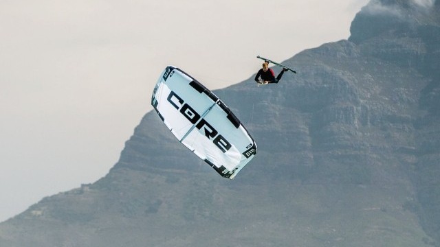 3 Useful Kiteloop Tips // Kiteboarding SA Masterclass #shorts