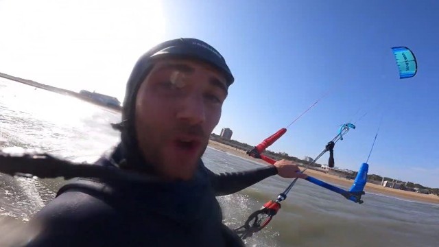 KITESURF JUMPS and a SUNNY WINTER DAY,  NAISH PIVOT S25. S1 EP#5