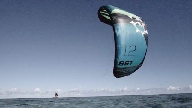 Slingshot Kiteboarding - SST V5