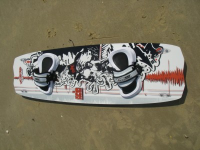 F-ONE Kiteboarding Acid 130 x 39cm 2008 Kitesurfing Review