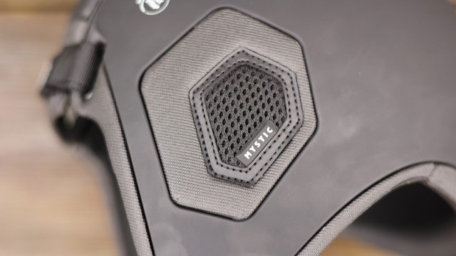 Kitesurfing Reviews - Helmet