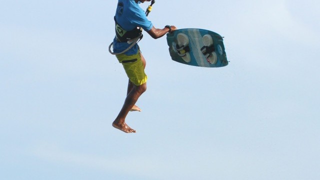 Kitesurfing Technique - Board Off Varial
