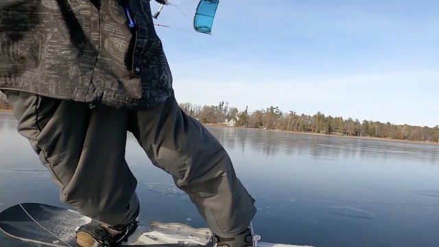 Kiteboarding on Ice - Switchblade kit - Ozone Kites
