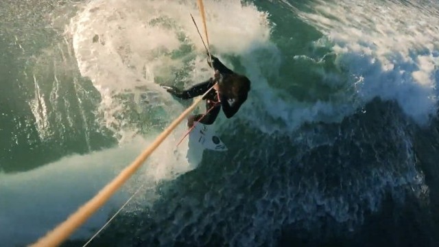 Kitesurf Wave Riding in Ericeria (Portugal) - Pablo Amores (Slingshot Kiteboarding, Prolimit)
