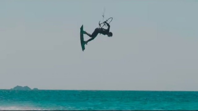 Romain Giuliano • Kitesurf Almanarre