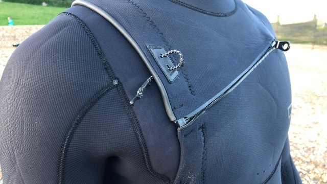 Kitesurfing Reviews - ION Products Onyx Select Semidry 5/4 2020