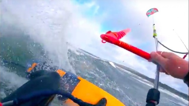 1 Wave 6 turns on the new F-one  Mitu Flex 2019 in Dalen Sweden