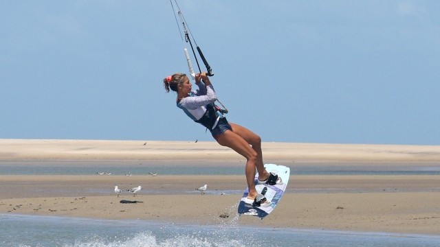 Kitesurfing Technique - Back Roll