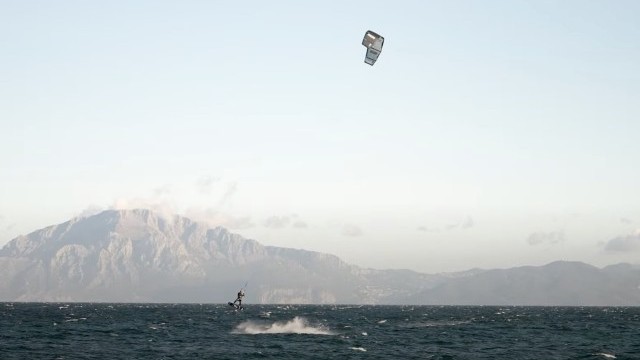 How to Jump or Pop Kitesurfing
