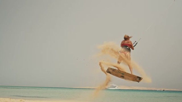 Sending it in the strong wind  with an unexpected ending!  Egypt Episode #3