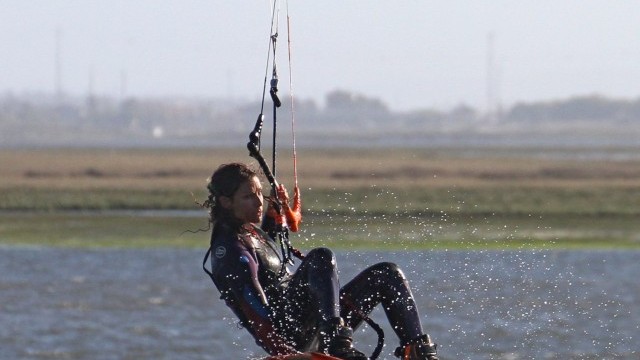 Kitesurfing Technique - Front Loop Stale Fish Sent Jump