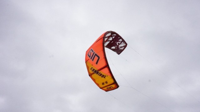 Kitesurfing Reviews - Gin Kiteboarding Cannibal 2 9m 2017