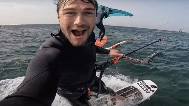 KITE OR WING??? - Court In The Act #FREERIDE Vlog
