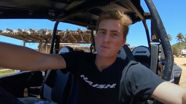 Birthday Kite! | Brazil Kiteboarding Vlog #2