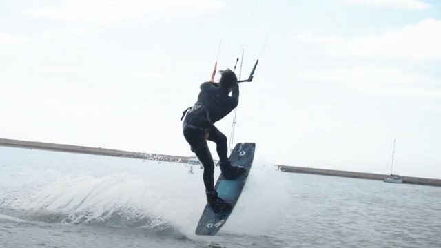 Toe-side FRONT ROLL to heel-side - Tricks of the Trade with Tom Court