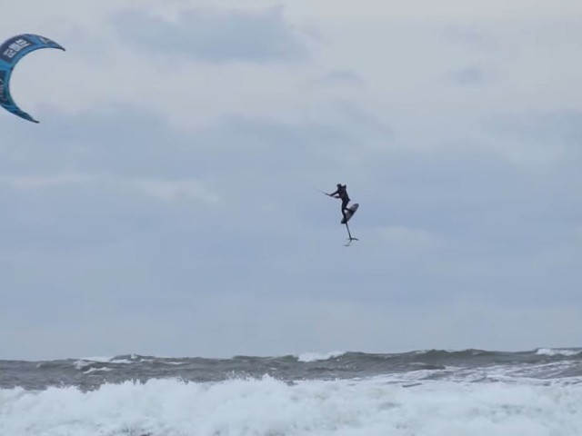 I AM ADDICTED - Hydrofoil Kitesurfer Borja Vellón García (Documentary)