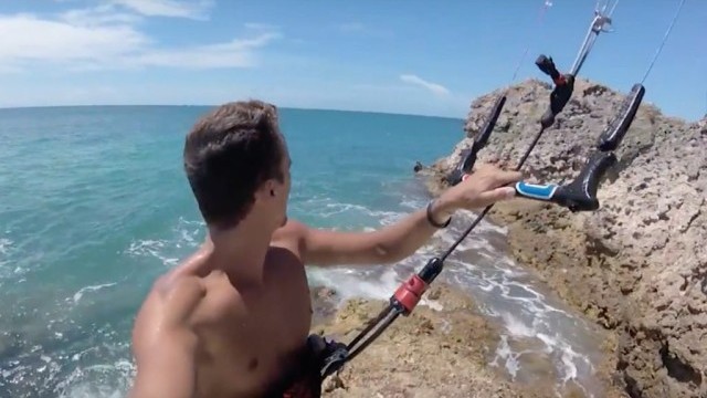 Kiteboarding: Big Kites & Sketchy Wind! #VlogLife 12