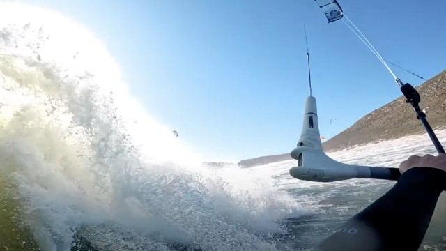 Gusty session on a FRESH 9m FX2!!