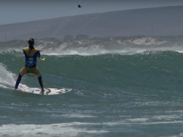 Strapless Surfboard Foot Positions : Kitesurfing How-to Videos by Progression