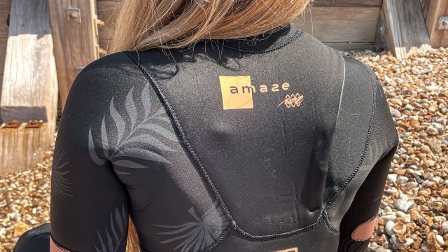 Kitesurfing Reviews - ION Products Amaze Core Front Zip 5/4mm 2022