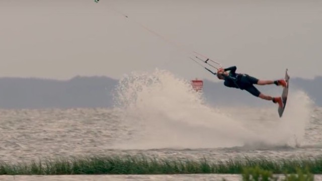 Kitesurfing - How-To: Backroll - Ruben Lenten